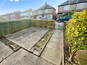 Front garden- click for photo gallery
